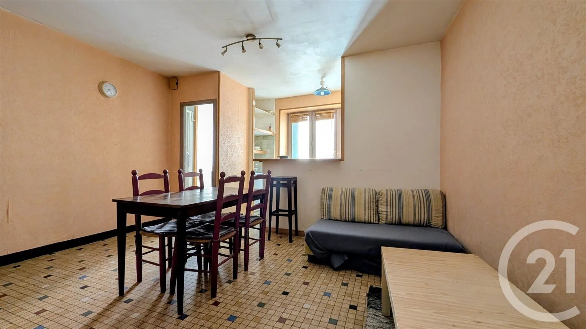 Appartement à vendre, 28m², Aubenas