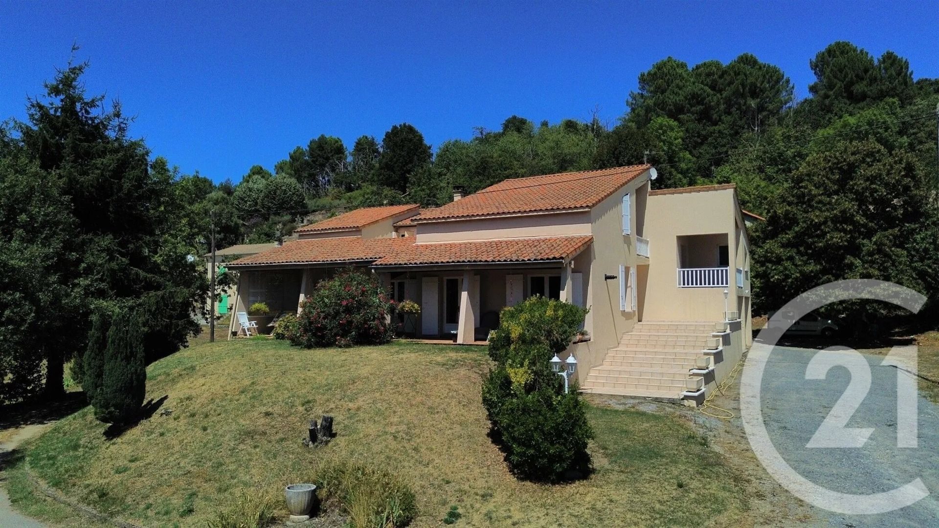 Maison à vendre, 170m², Meyras