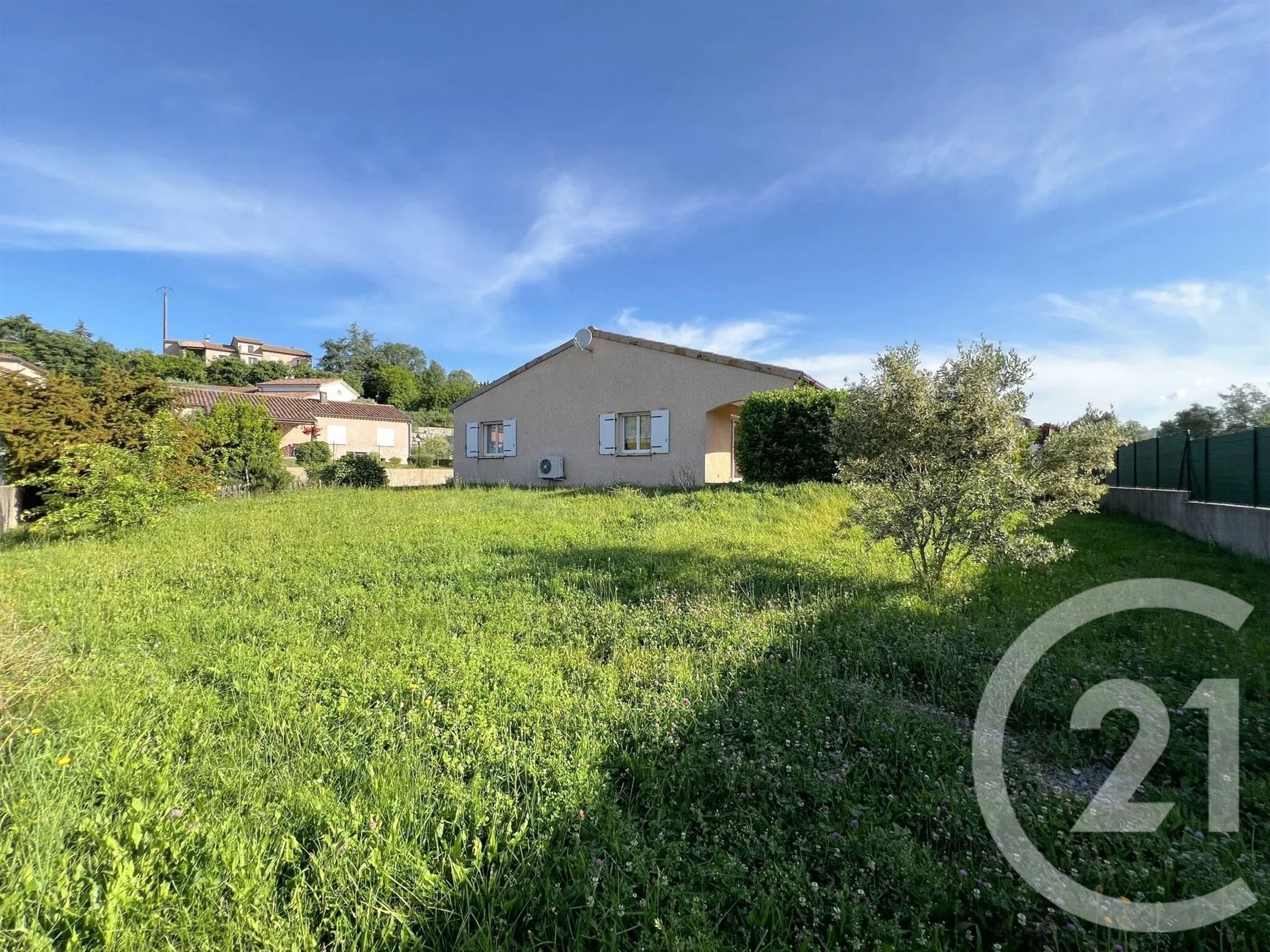Maison à louer, 94m², Aubenas