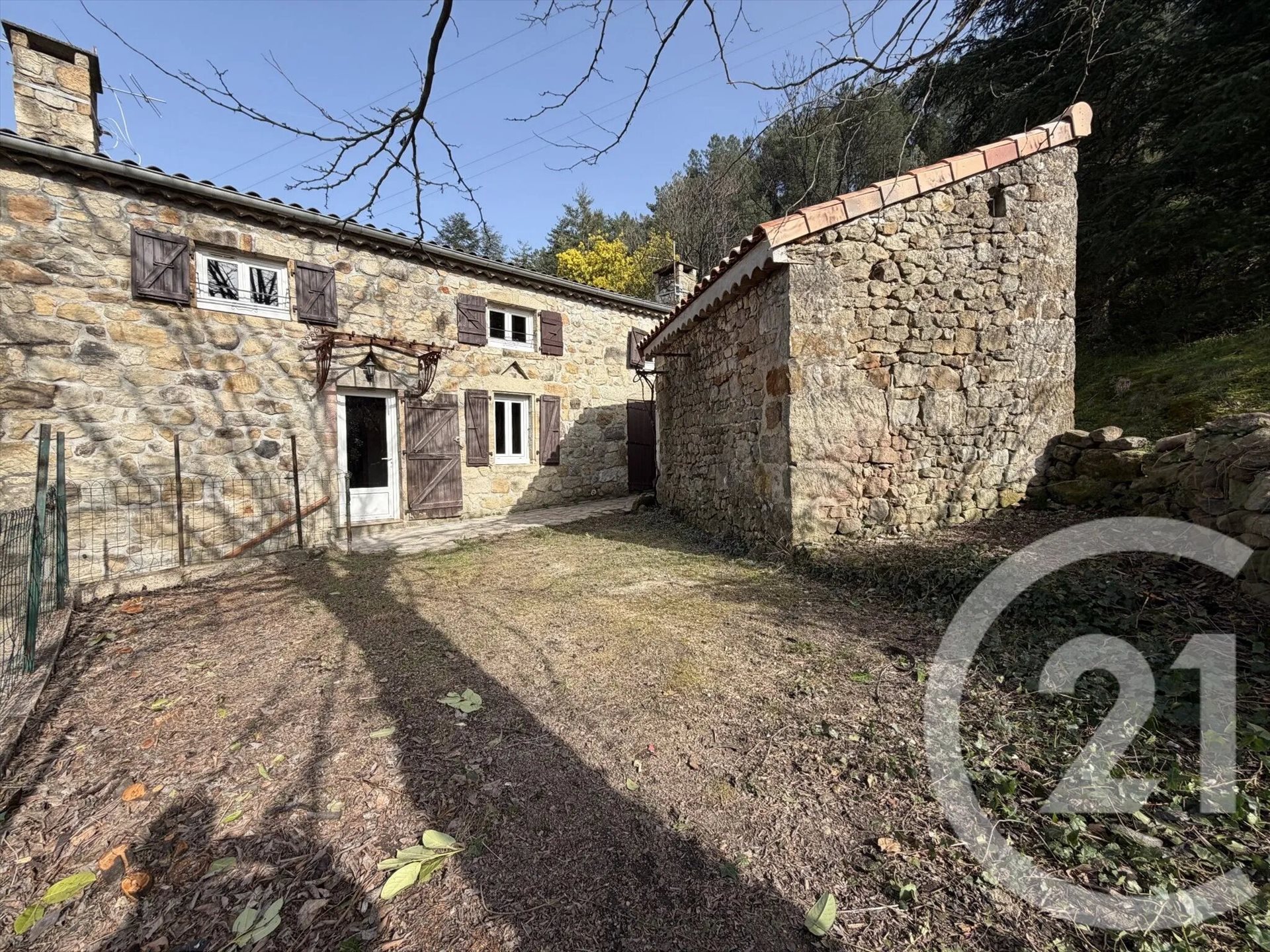 Appartement à louer, 66m², Labégude