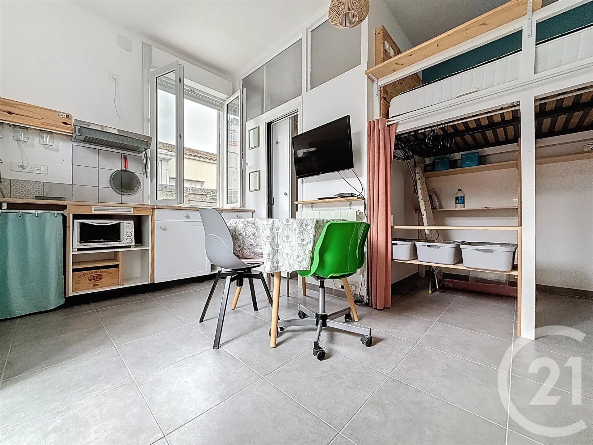 Appartement à louer, 16m², Rochefort