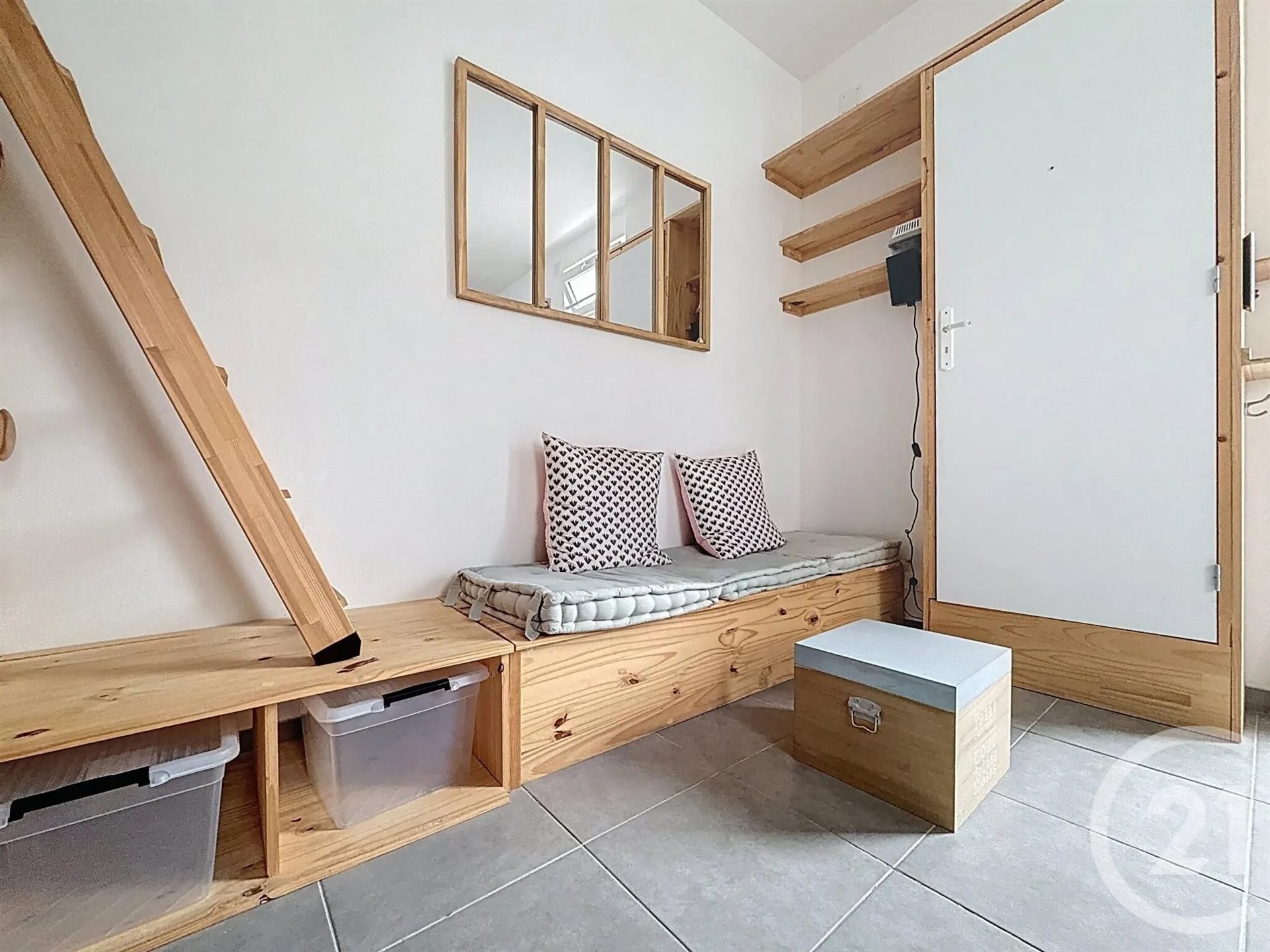 Appartement à louer, 16m², Rochefort
