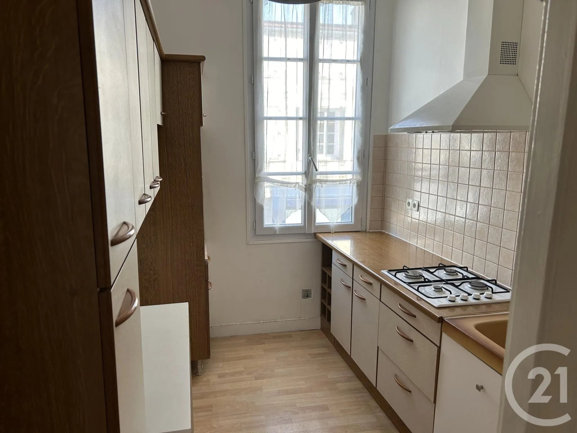 Appartement à louer, 68m², Rochefort