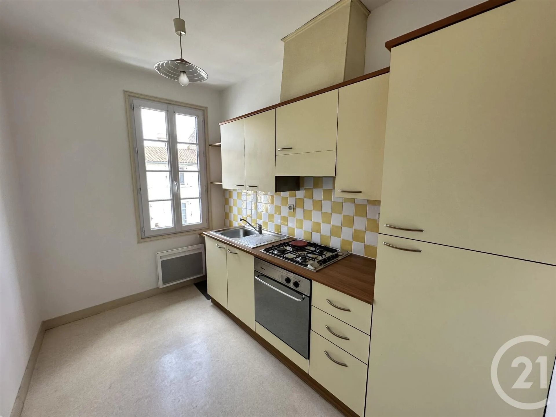 Appartement à louer, 60m², Rochefort
