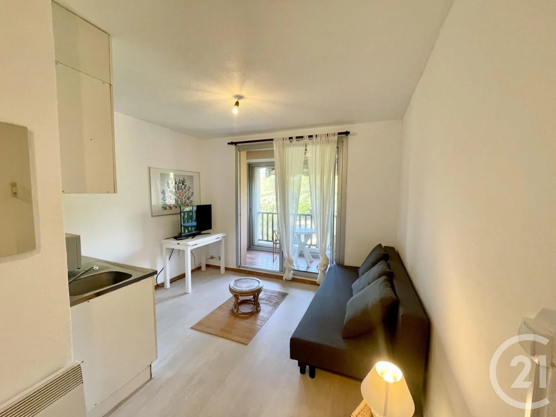 Appartement à louer, 15m², Sausset-les-Pins