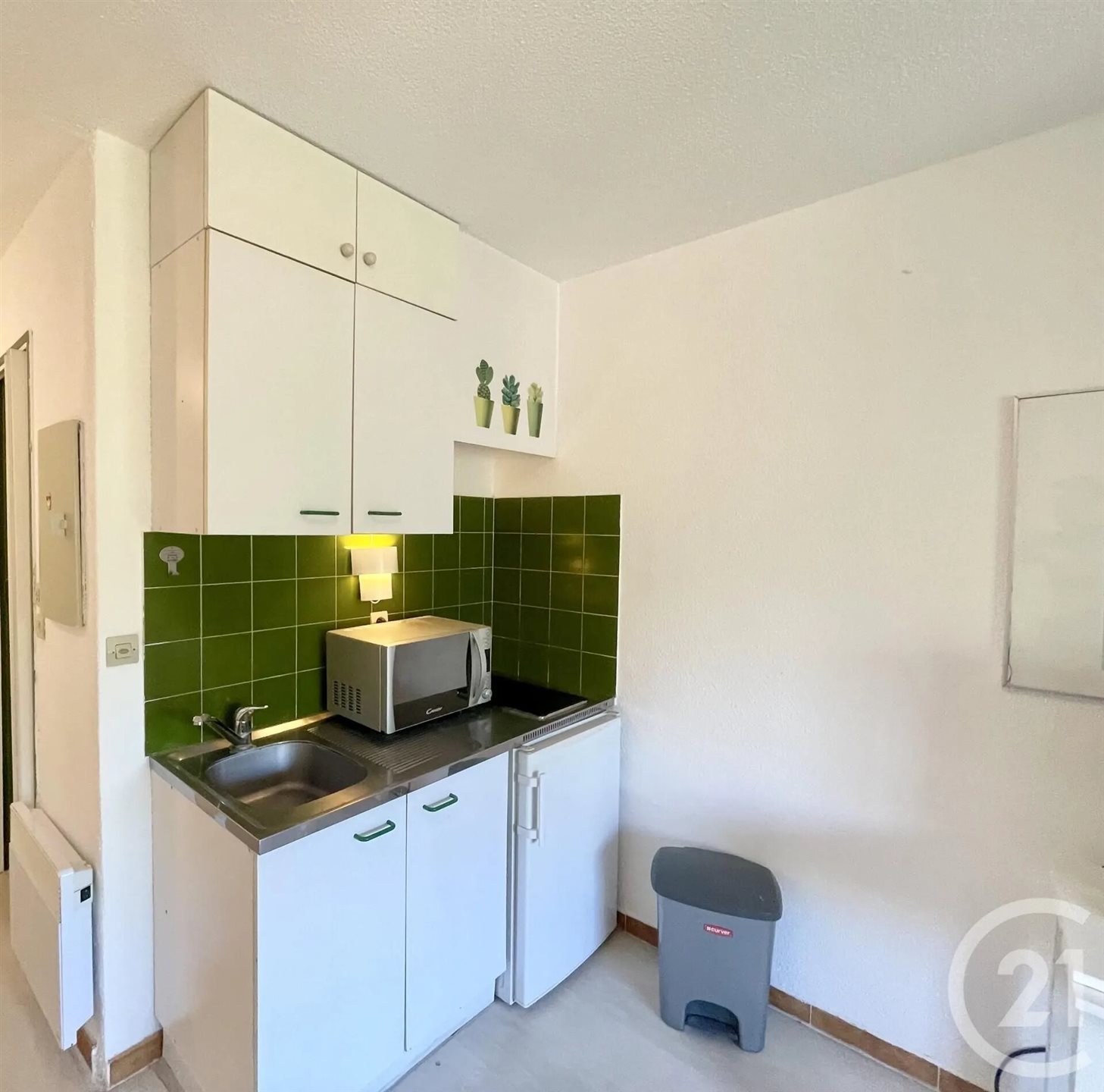 Appartement à louer, 15m², Sausset-les-Pins