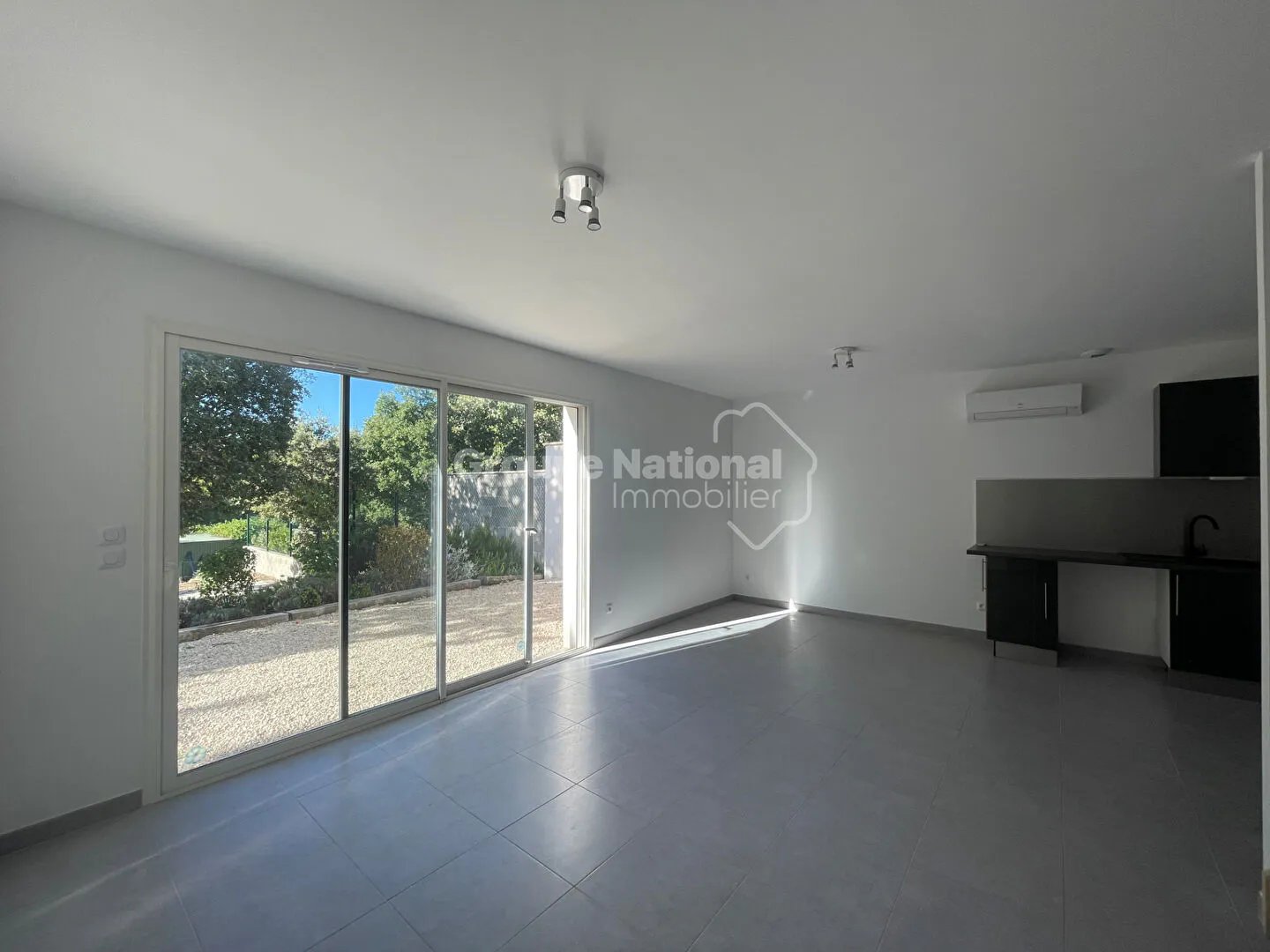 Appartement à louer, 88m², Blauvac
