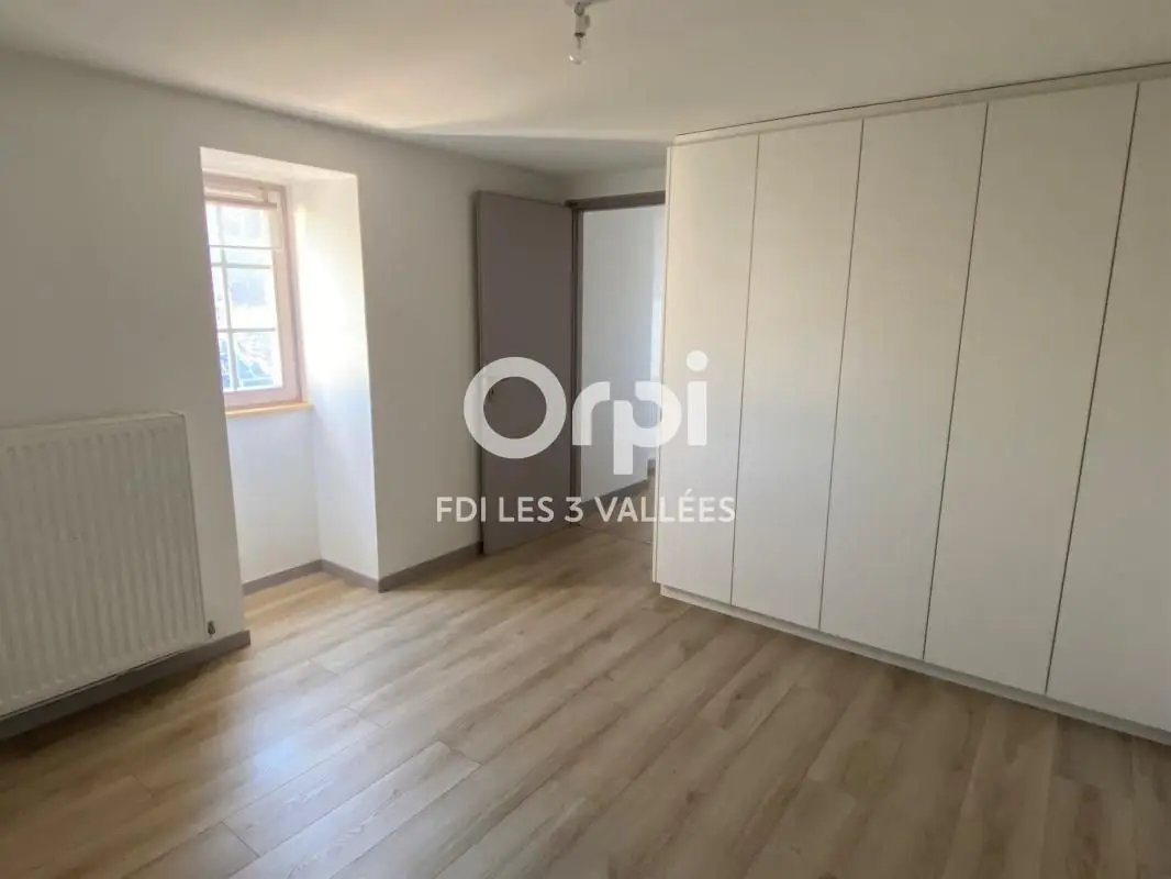 Appartement à louer, 93m², Thann