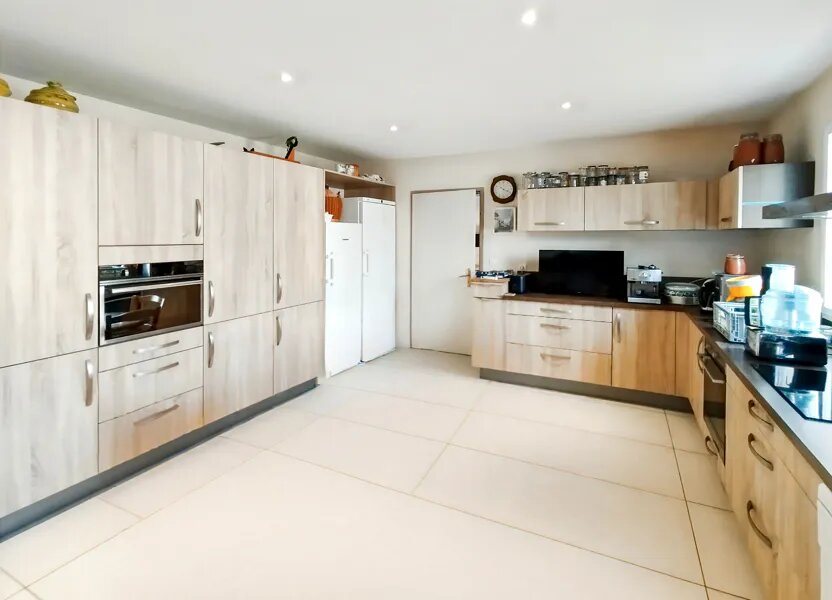 Maison à louer, 299m², Selles-Saint-Denis