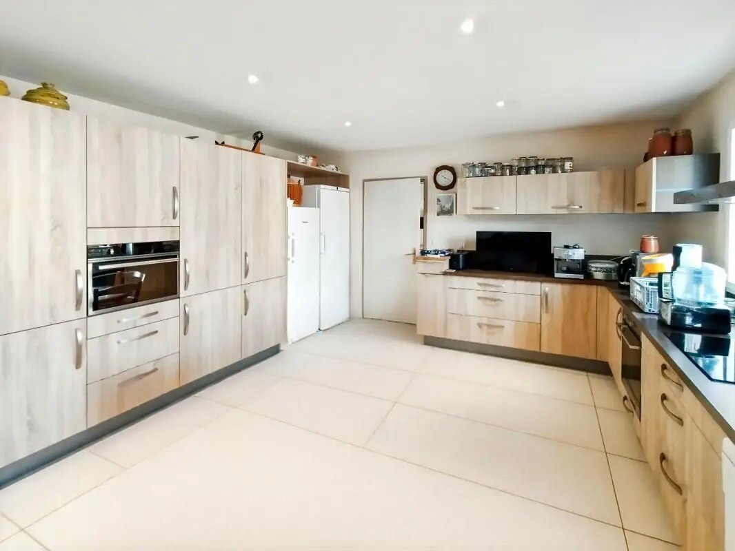 Maison à vendre, 242m², Selles-Saint-Denis