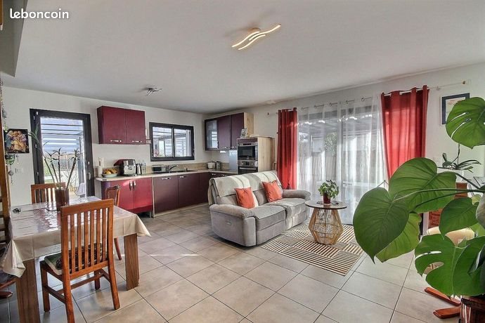 Maison à vendre, 101m², Sauvagnon
