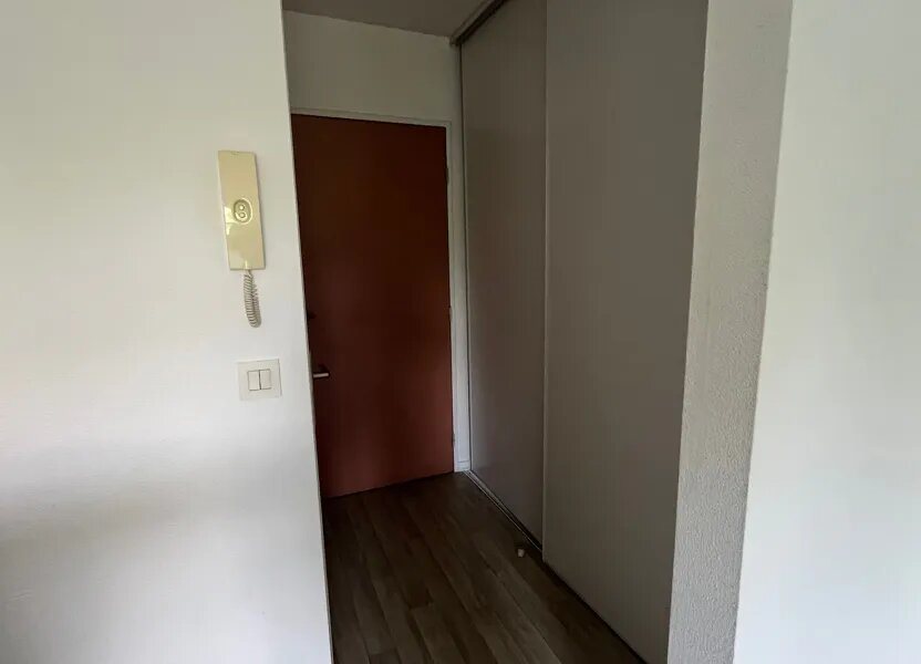 Appartement à louer, 18m², Pau