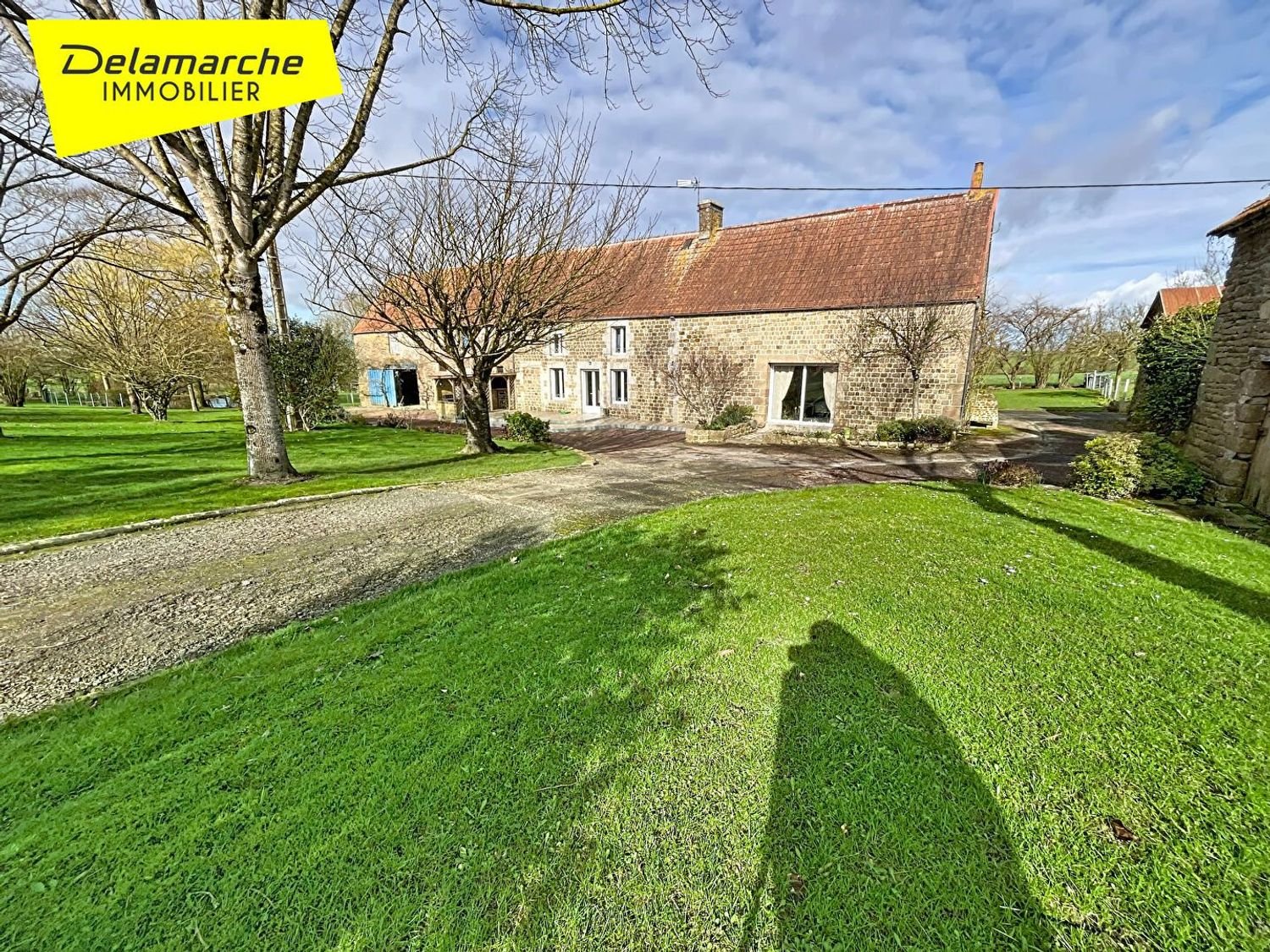 Maison à vendre, 177m², Saint-Laurent-de-Terregatte