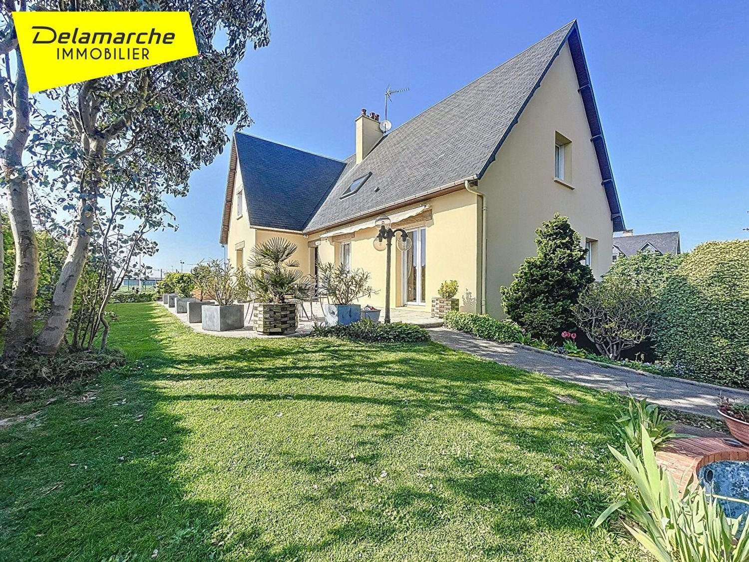 Maison à vendre, 242m², Isigny-le-Buat