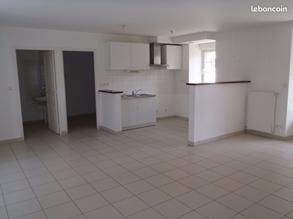 Maison à louer, 102m², Cérences
