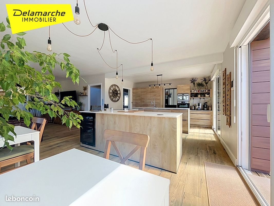 Maison à vendre, 155m², Isigny-le-Buat