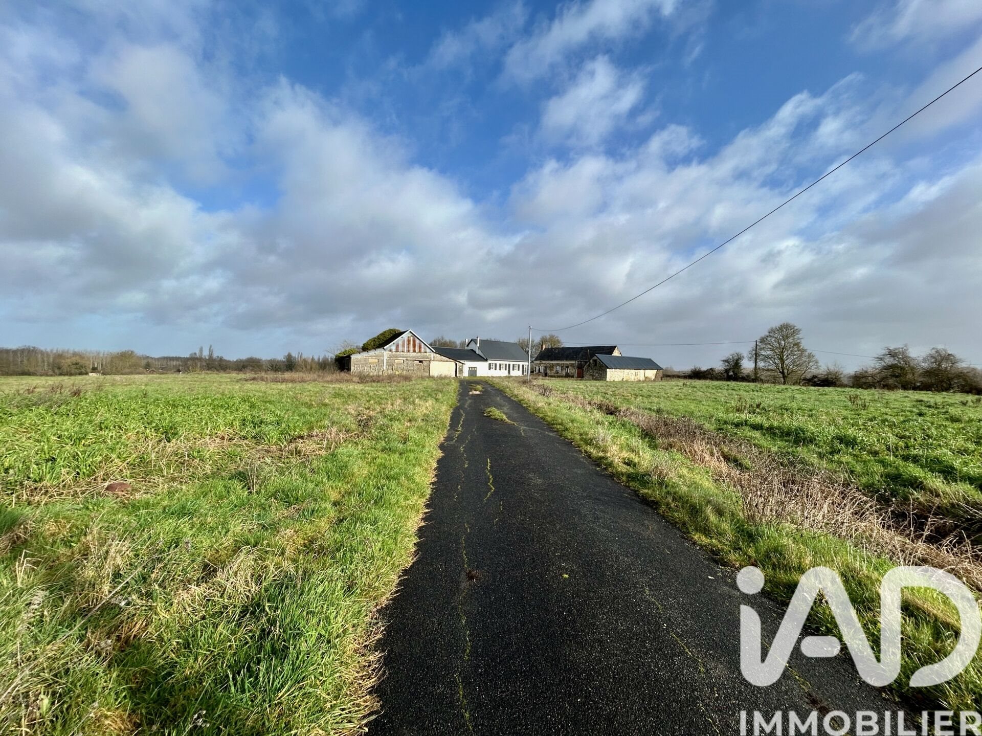 Maison à vendre, 105m², Vernoil-le-Fourrier