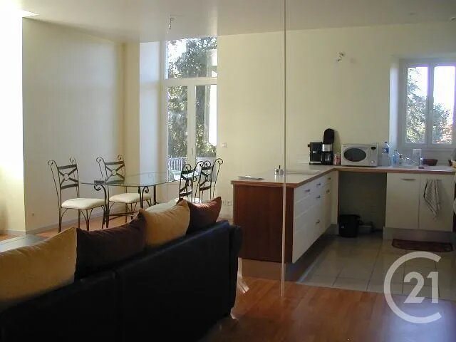 Appartement à louer, 69m², Souillac