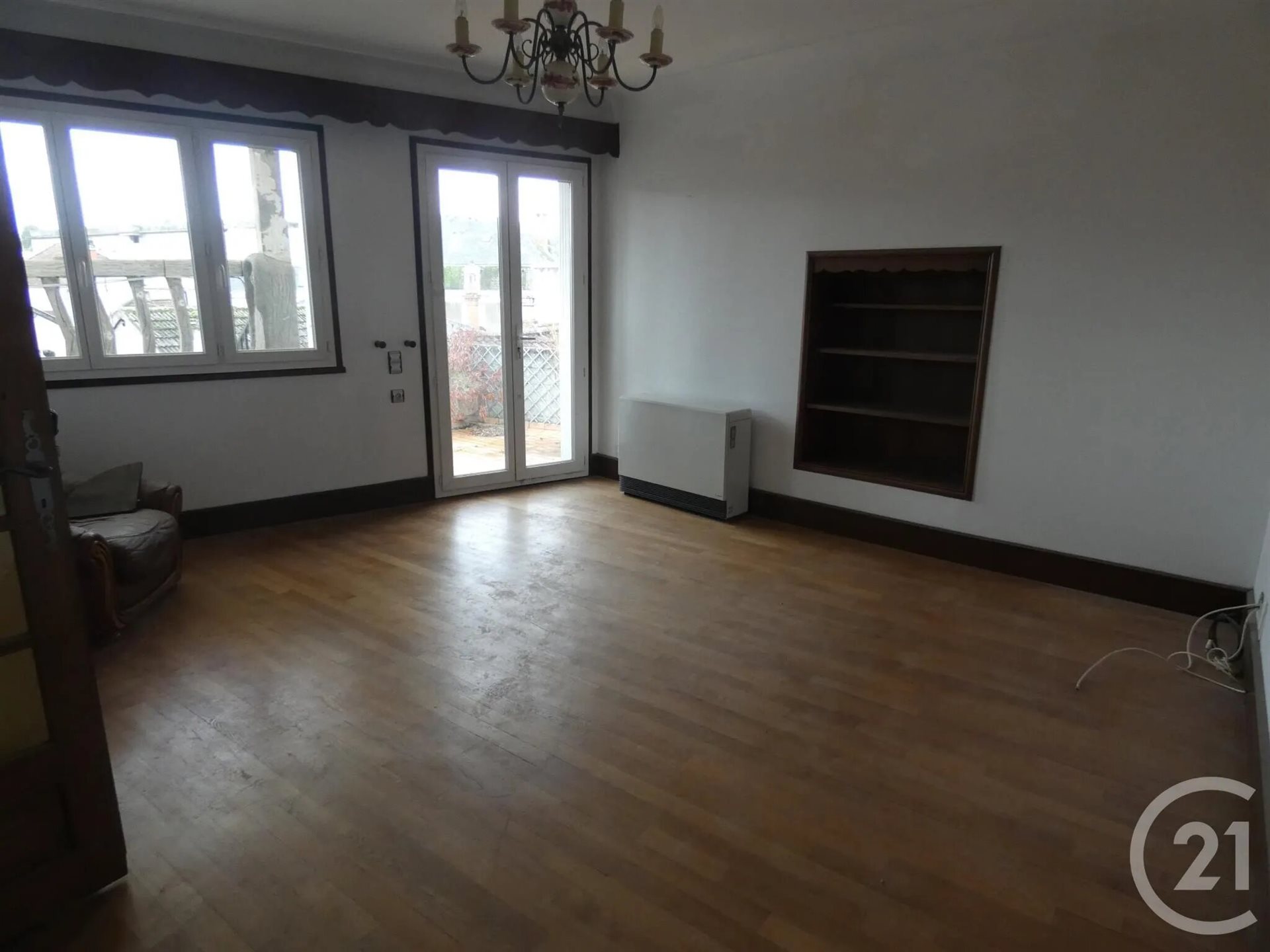 Appartement à louer, 90m², Souillac
