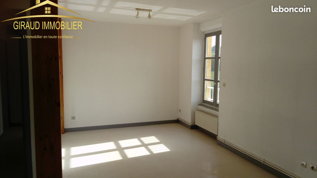 Appartement à louer, 71m², Charlieu