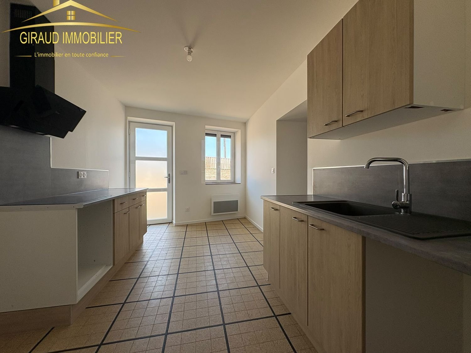 Appartement à louer, 114m², Chauffailles