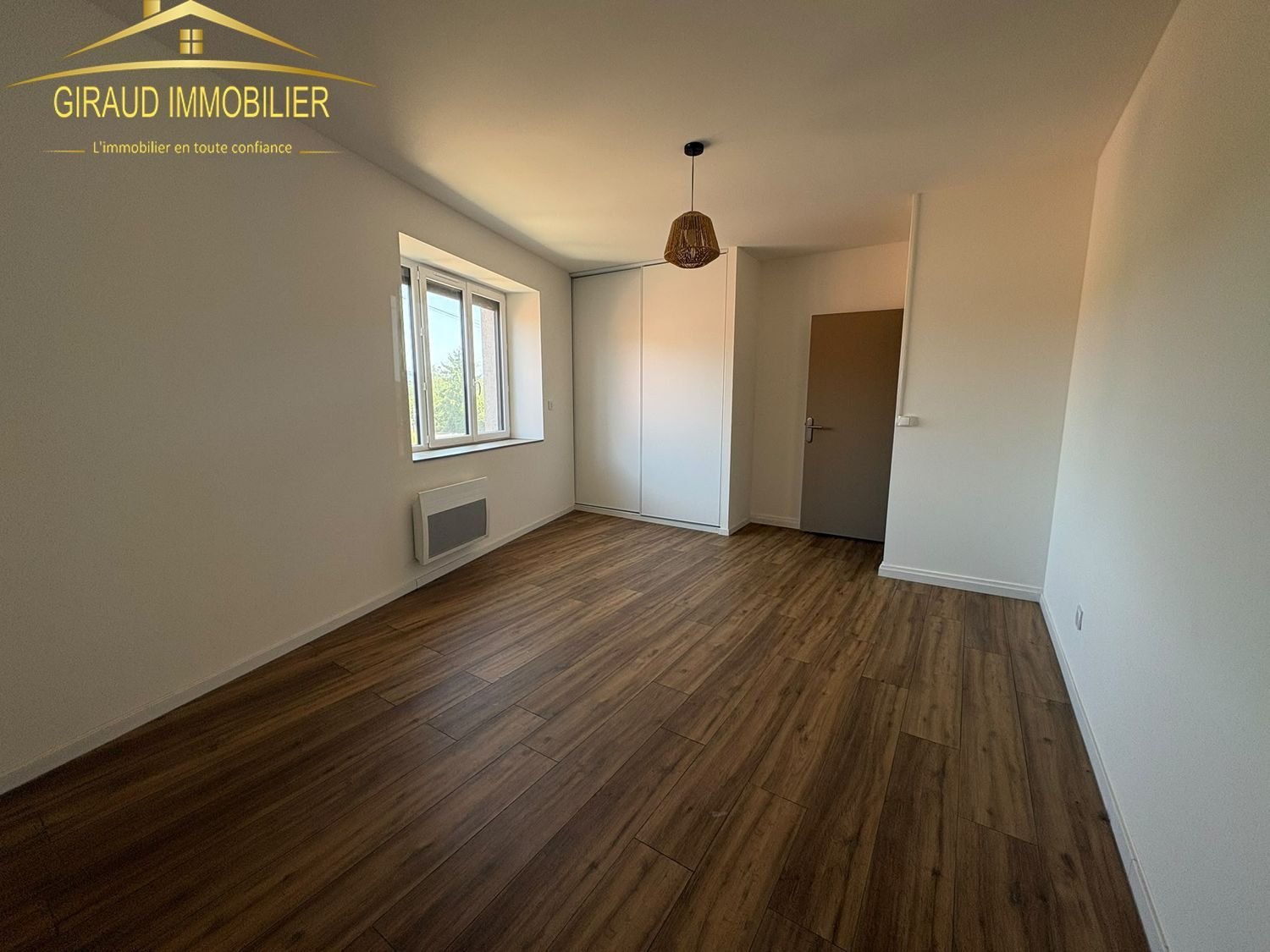 Appartement à louer, 114m², Chauffailles