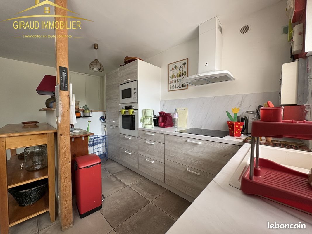 Appartement à vendre, 111m², Chauffailles