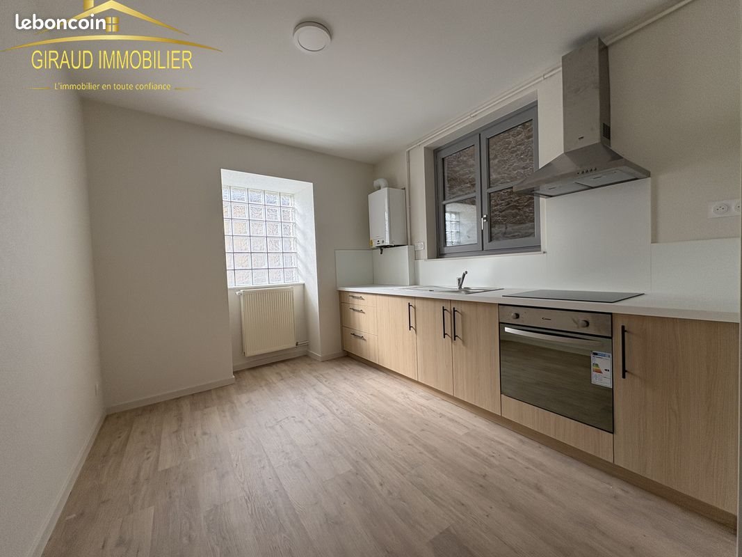 Appartement à louer, 70m², Charlieu