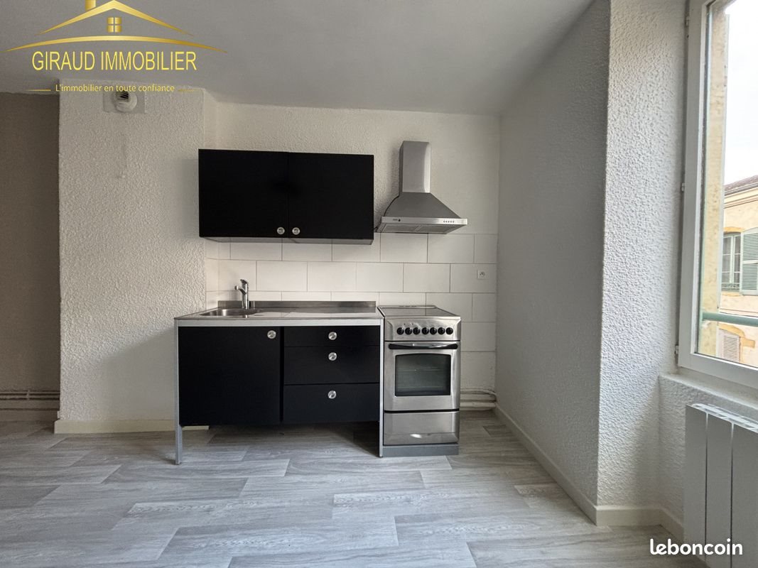 Appartement à louer, 50m², Charlieu