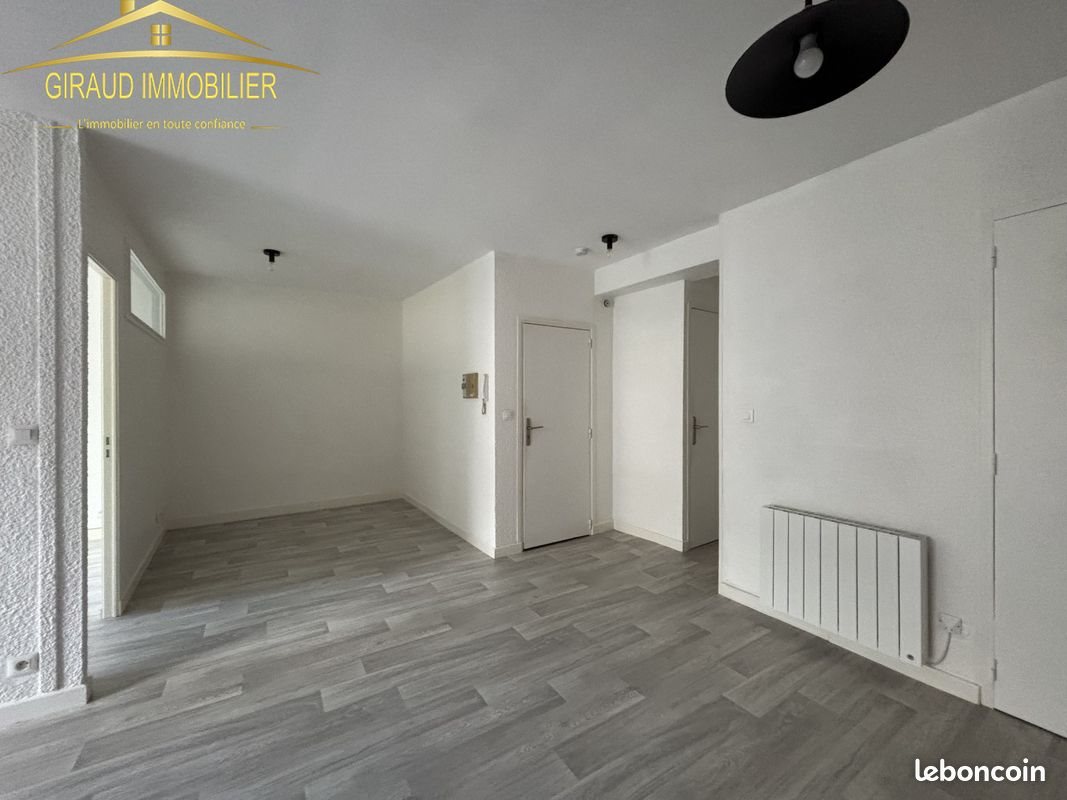 Appartement à louer, 50m², Charlieu
