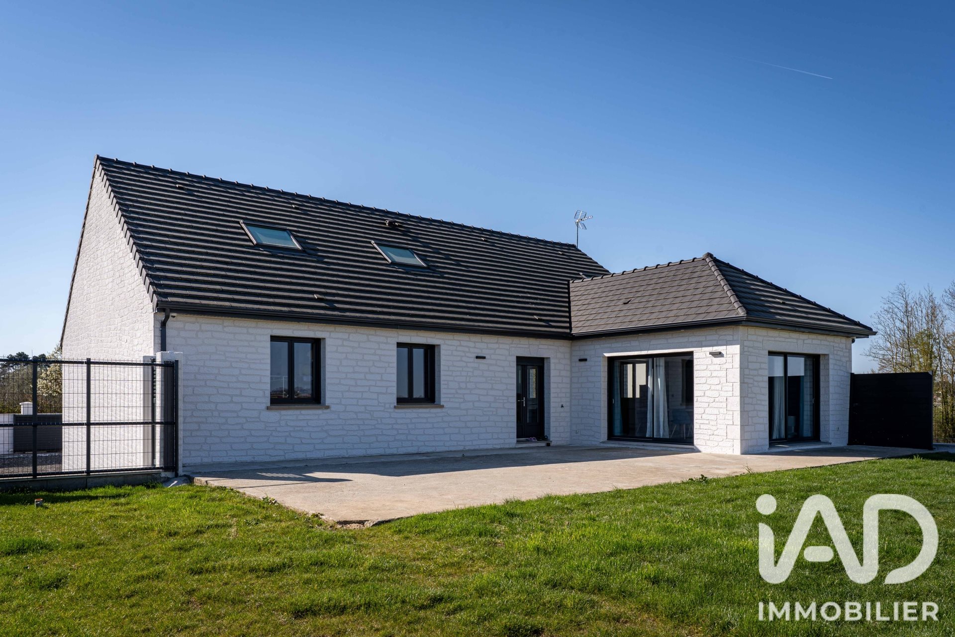 Maison à louer, 270m², Montescourt-Lizerolles
