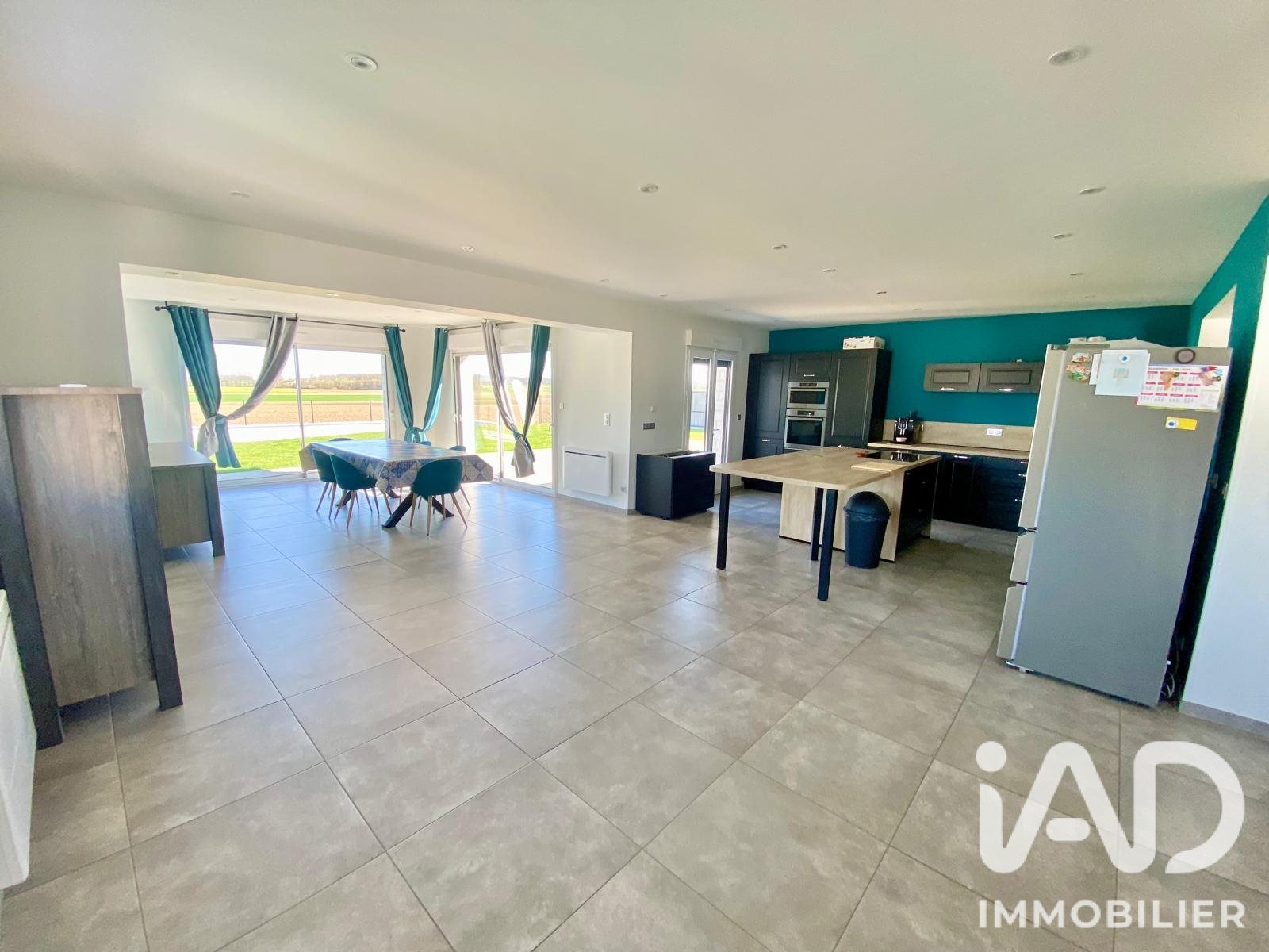 Maison à louer, 270m², Montescourt-Lizerolles