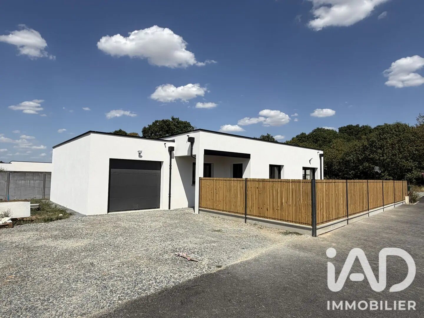 Maison à vendre, 105m², Bains-sur-Oust