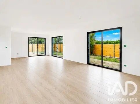 Maison à vendre, 105m², Bains-sur-Oust