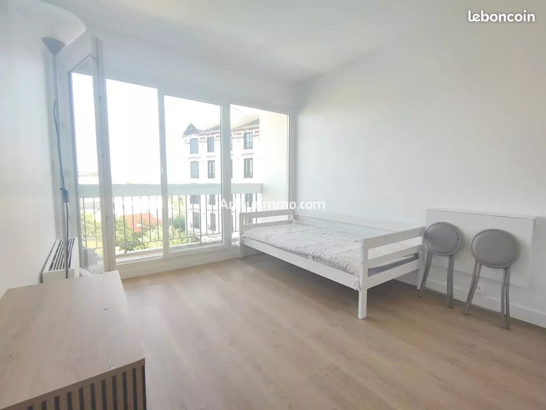 Appartement à louer, 16m², Saint-Maur-des-Fossés