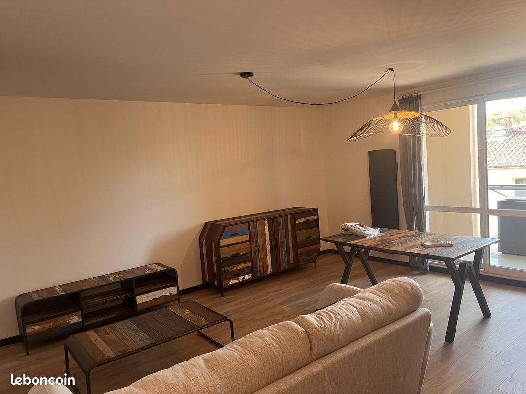Appartement à louer, 66m², Angoulême