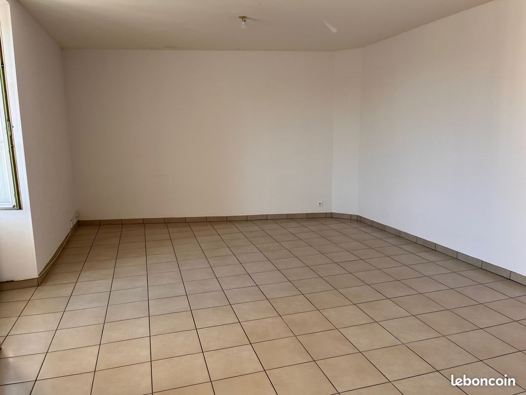 Appartement à louer, 66m², Angoulême
