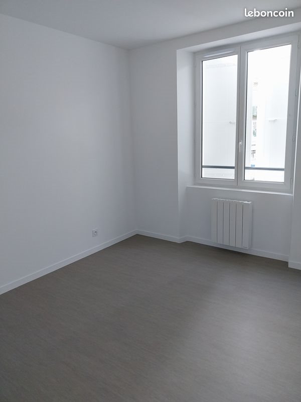 Appartement à louer, 46m², Chabanais