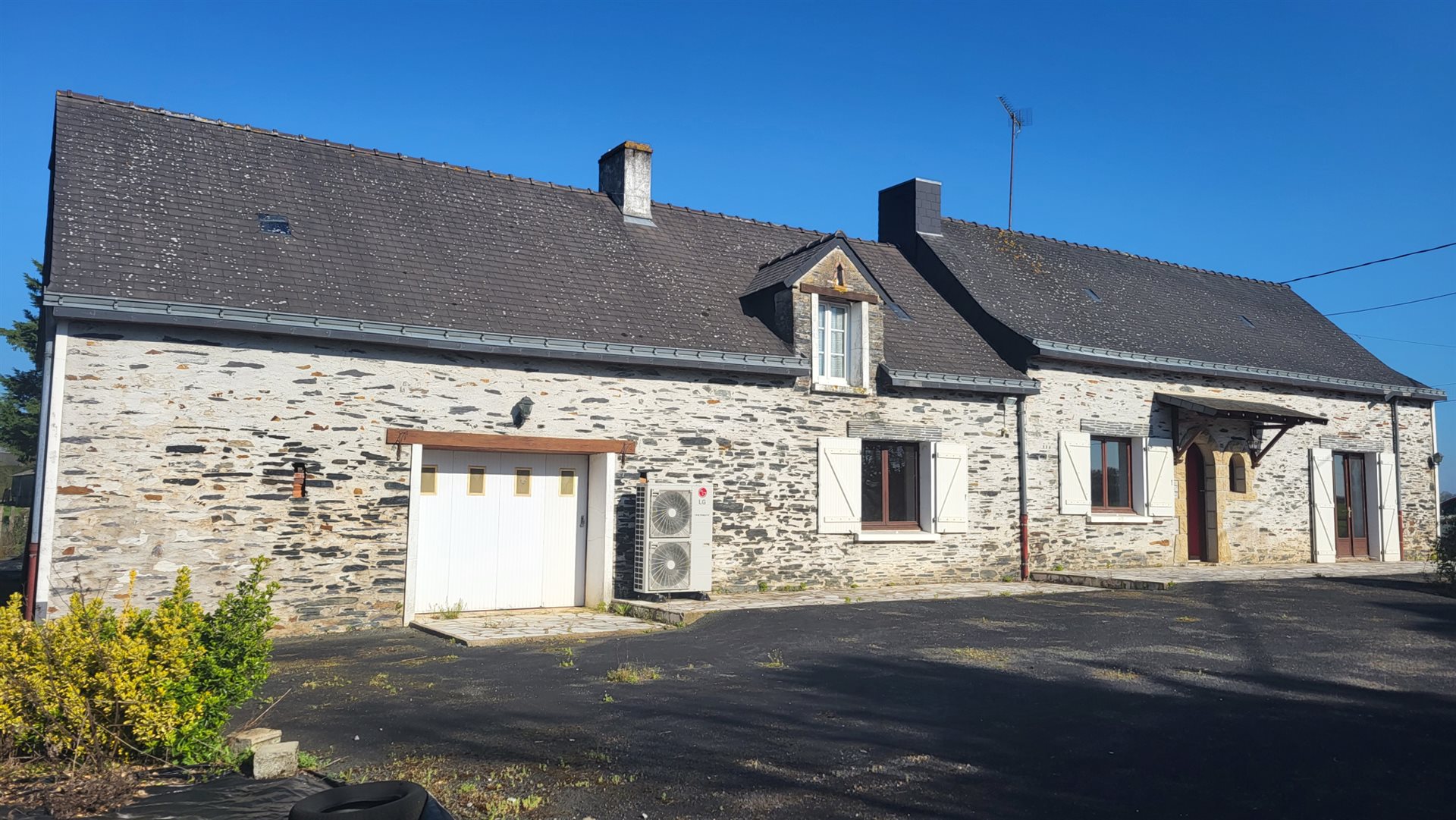 Maison à vendre, 132m², La Chapelle-Glain