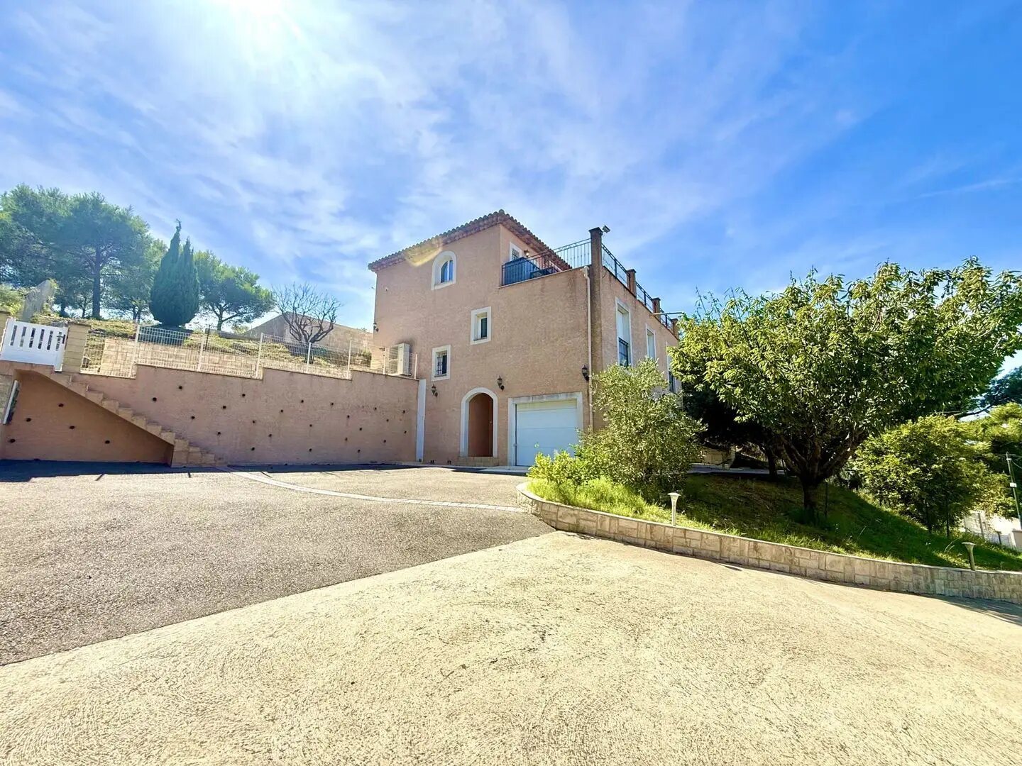 Maison à vendre, 140m², Saint-Mitre-les-Remparts