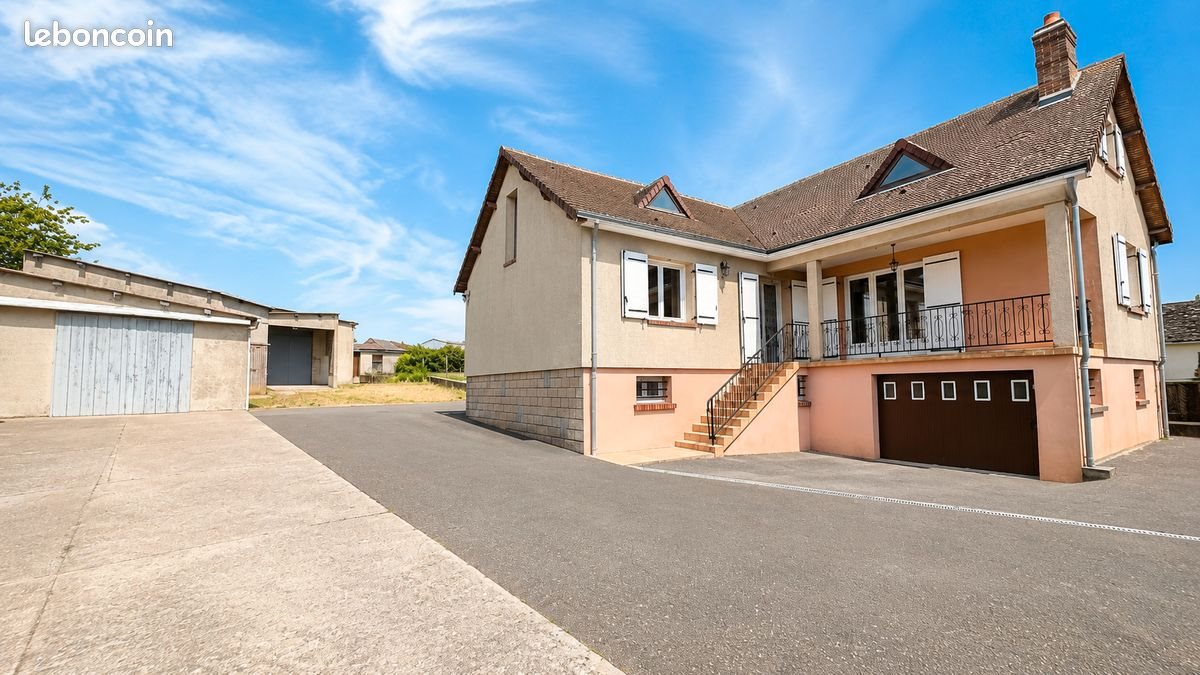 Maison à vendre, 115m², Saint-Arnoult-des-Bois
