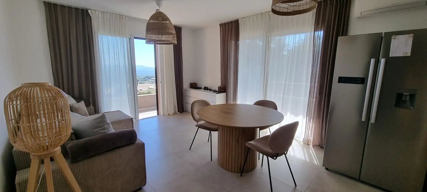 Appartement à louer, 66m², Sotta