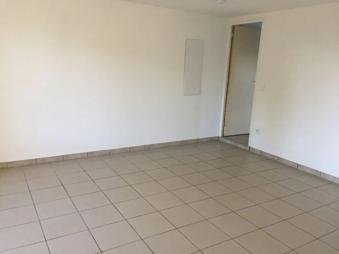 Appartement à louer, 66m², Ghisonaccia