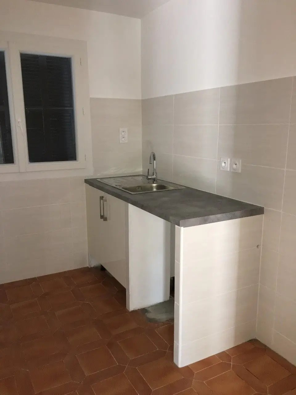 Appartement à louer, 81m², Ghisonaccia
