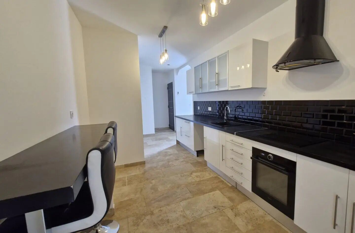 Appartement à louer, 95m², Corte
