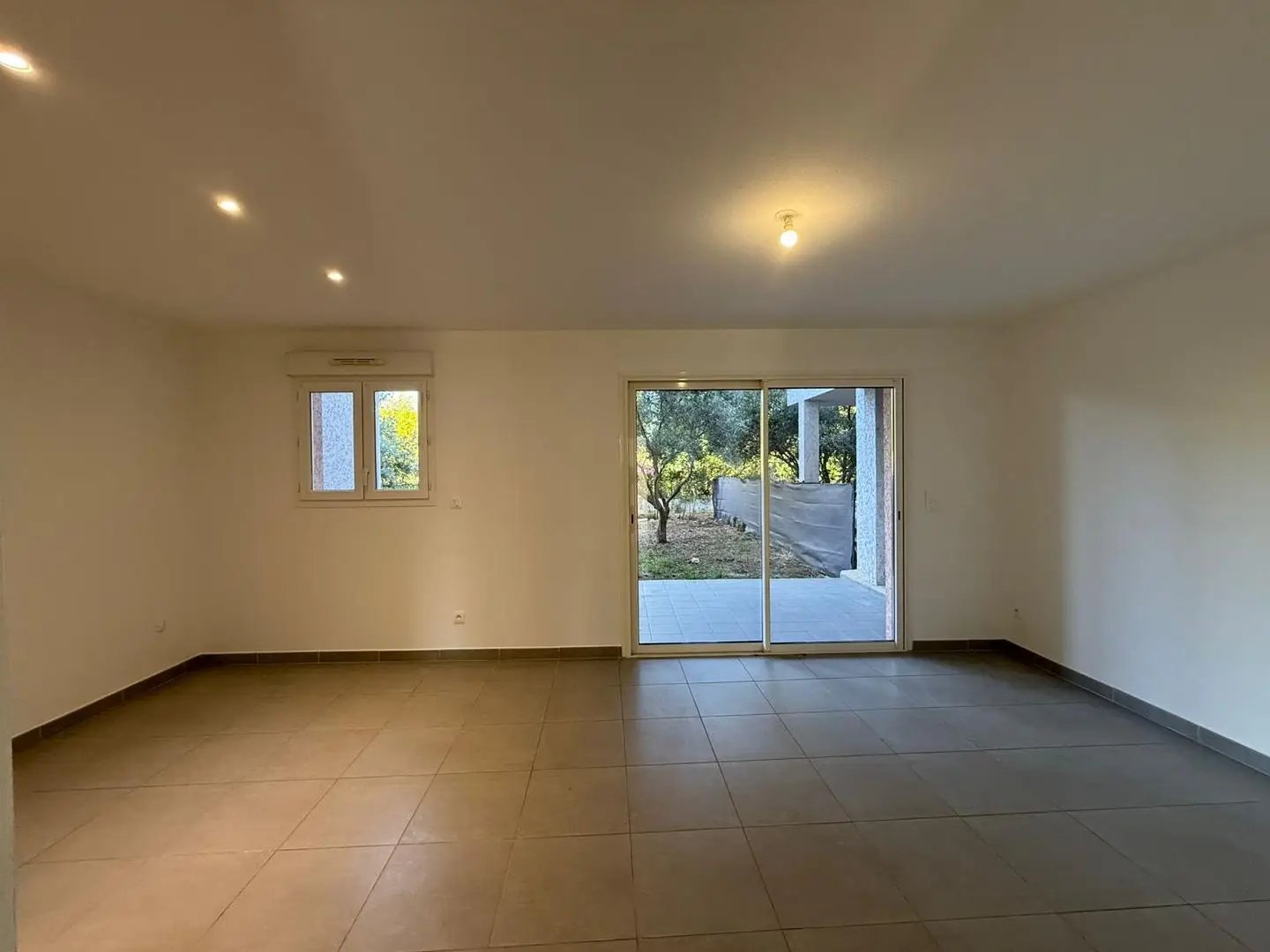 Appartement à louer, 63m², Penta-di-Casinca