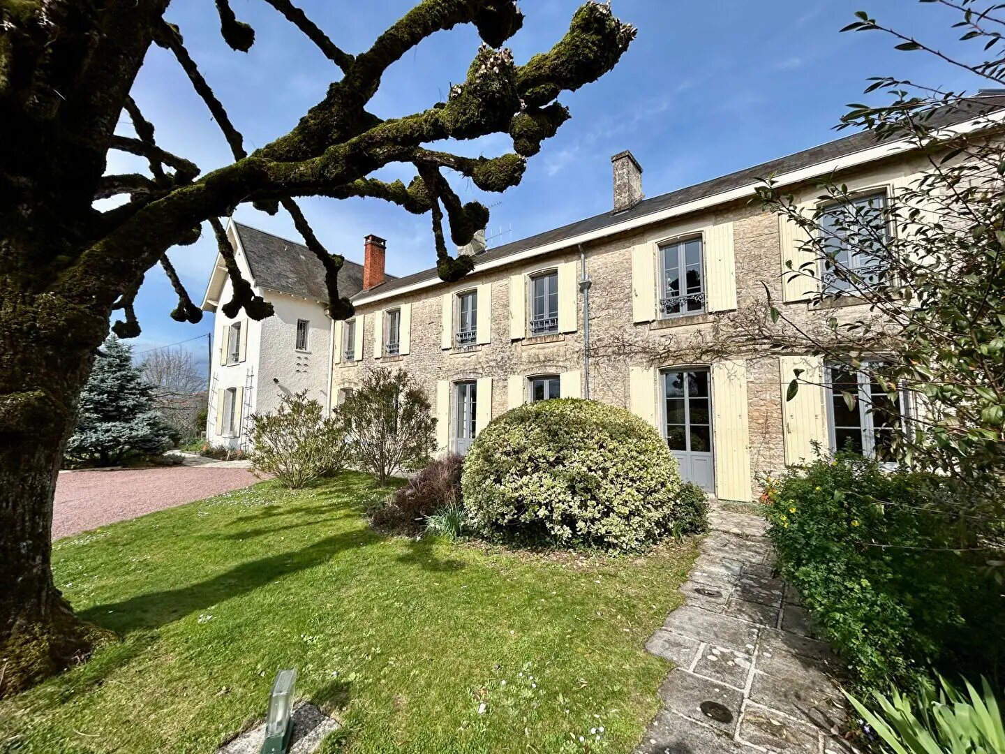 Maison à vendre, 196m², La Crèche