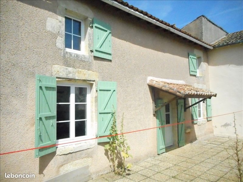 Maison à louer, 105m², Pamproux