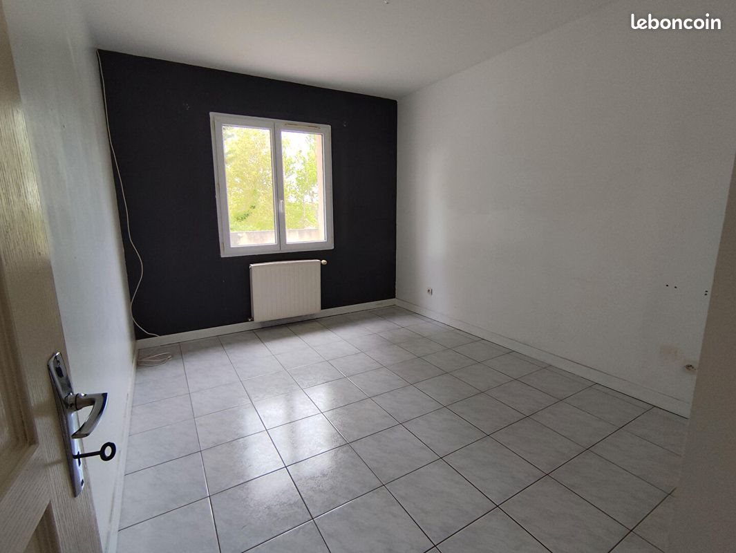 Maison à louer, 98m², Nanteuil