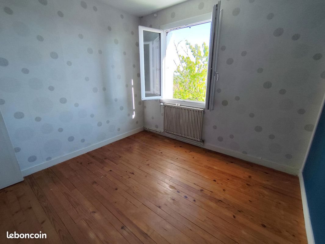 Maison à louer, 84m², Pamproux